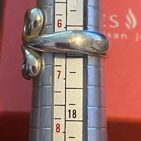 James Avery Retired Double Heart ring size 6.5 - Picture 3 of 3